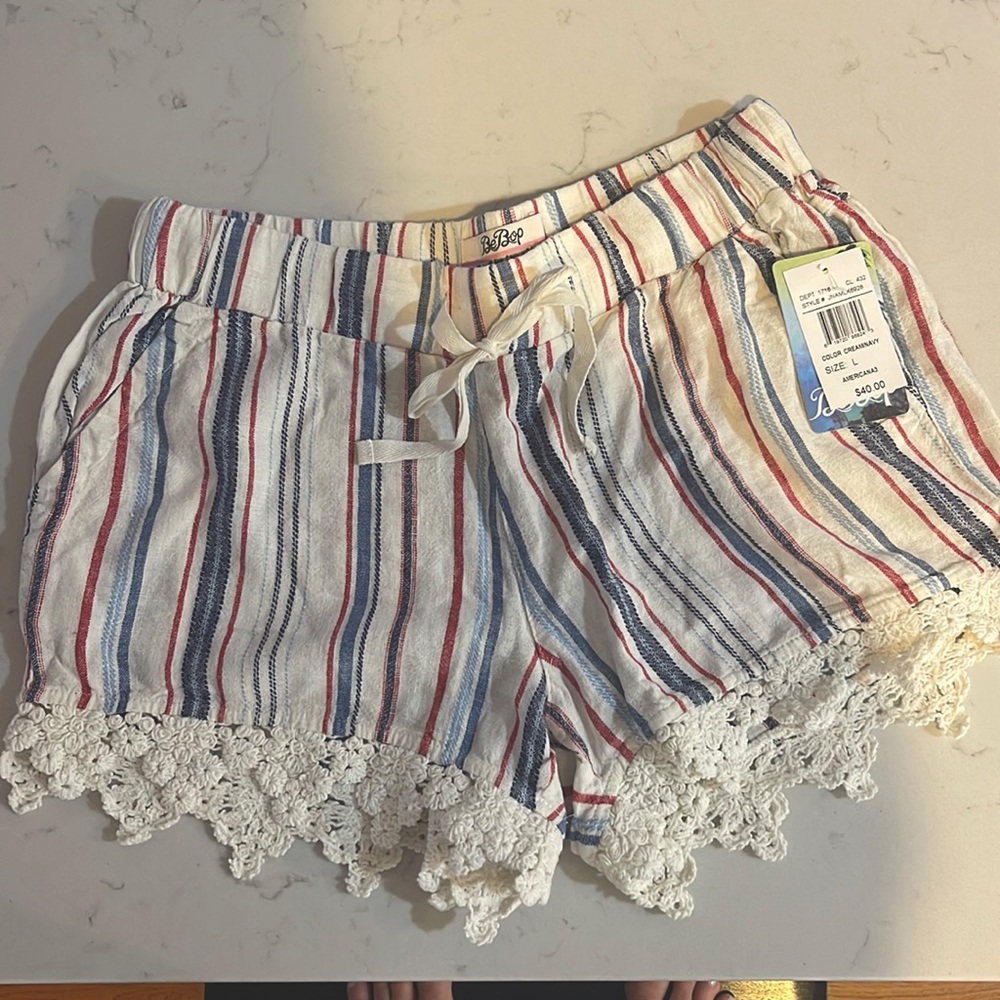 BeBop Boho style casual Shorts in cream with red and blue stripes